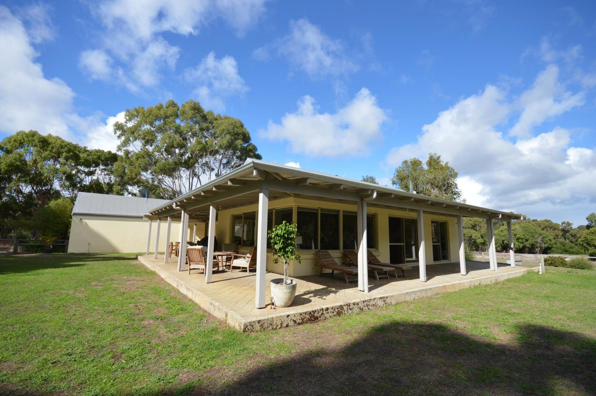 Acacia Chalets Margaret River Exterior photo